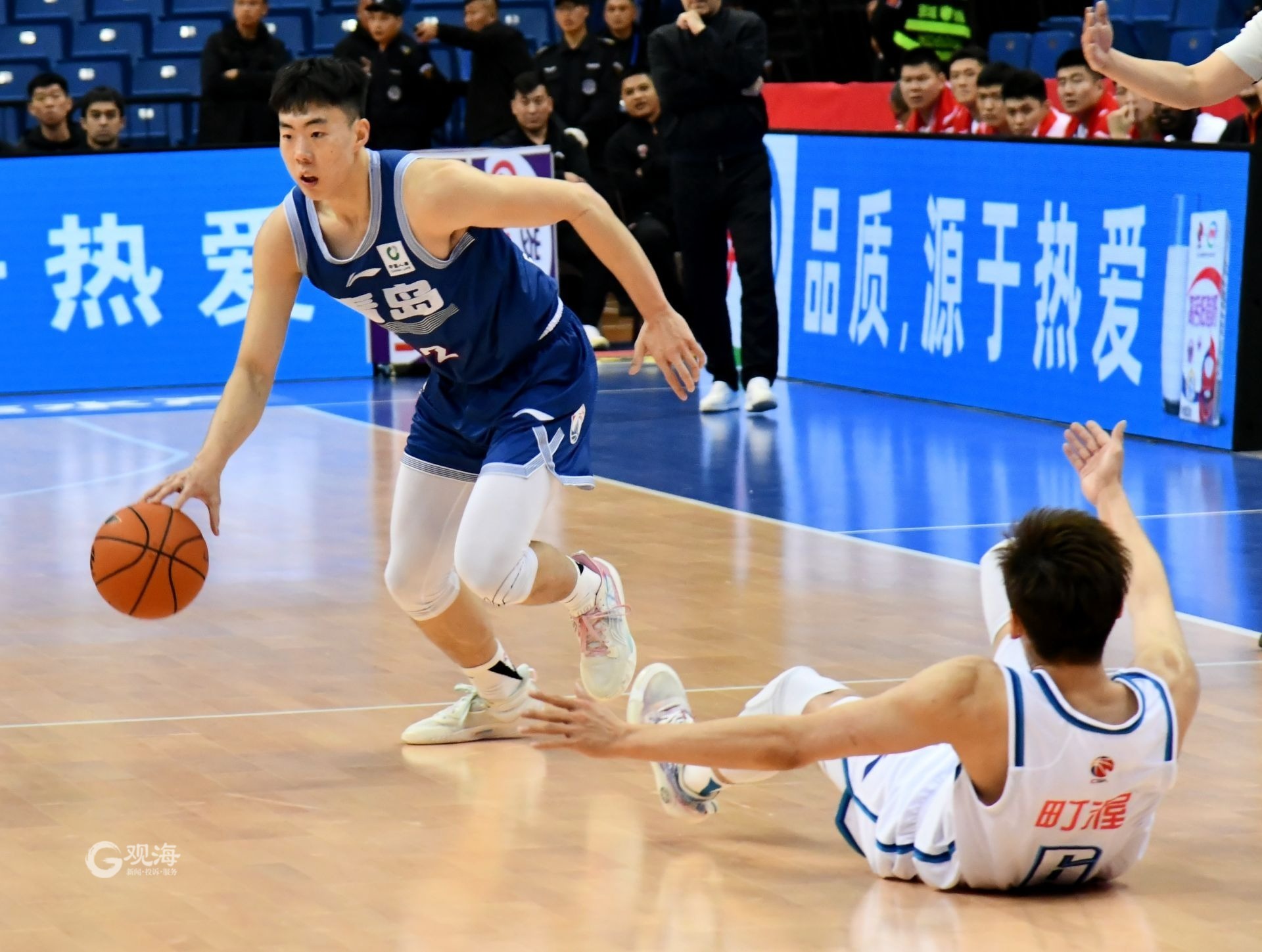 青海男篮险胜，球队实力稳步提升